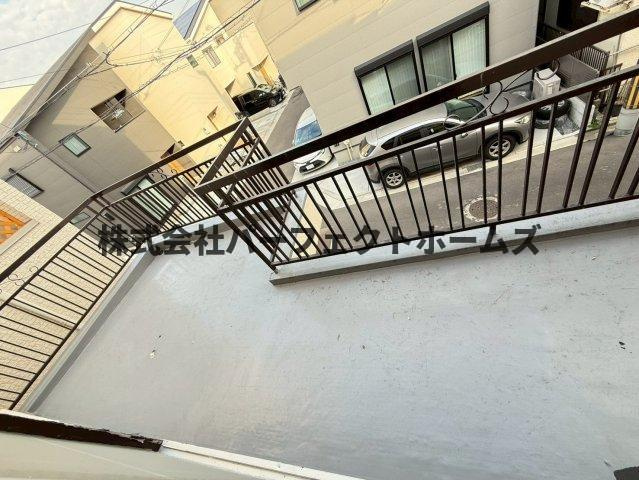 出口5丁目戸建　賃貸のバルコニー|開放的で明るい空間を演出してくれるバルコニーです