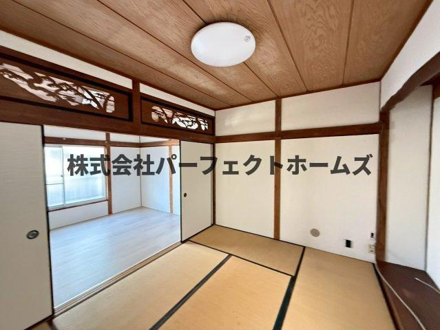 出口5丁目戸建　賃貸の和室|趣のある和室です