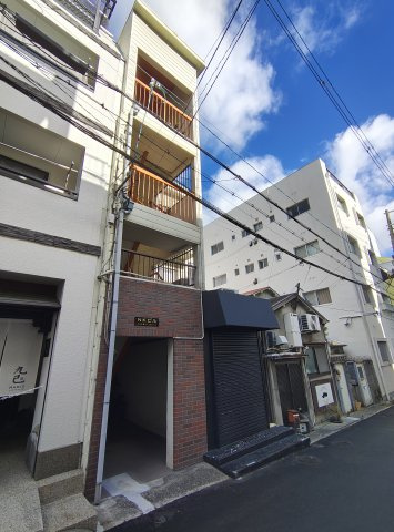 ＮＫビルのエントランス