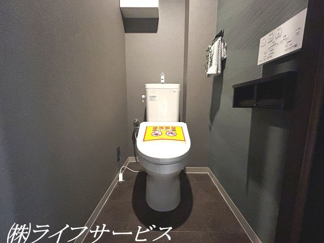 【トイレ】 | ソシエ北大阪弐番館 | 温水洗浄便座付トイレ