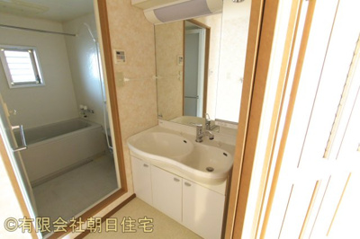 【洗面所】 | グランクール広