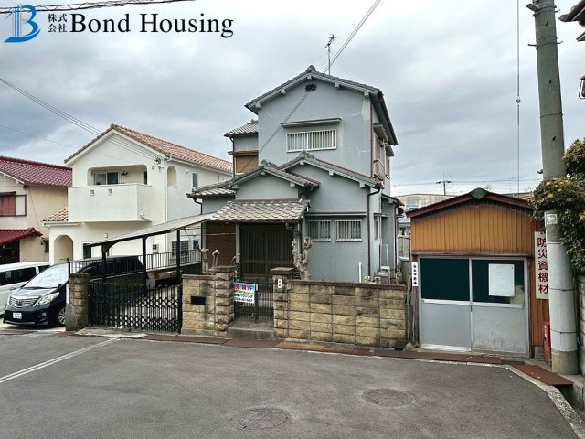 「生活施設充実」「6DK」魚住町西岡　築46年の前面道路含む現地写真