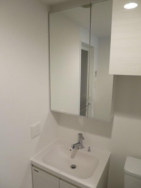 AZEST亀戸Ⅱの洗面所