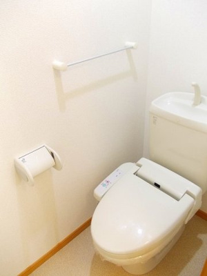 【トイレ】 | プリムローズⅠ | 落ち着いた色調のトイレです