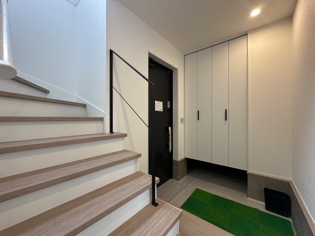 神戸市垂水区小束山2丁目新築戸建1号地の玄関