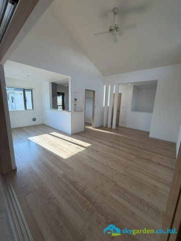 平塚市岡崎　中古戸建