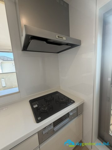 平塚市岡崎　中古戸建のキッチン