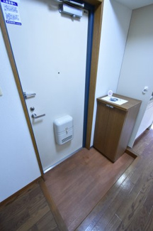 【玄関】 | ハイツレオーネ