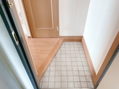 【玄関】 | ヴェリテ駒沢