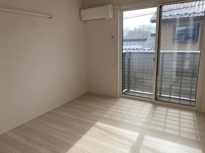 グランドゥール越前の居間・リビング