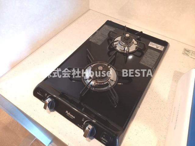 レジュールアッシュ神戸湊川公園のキッチン