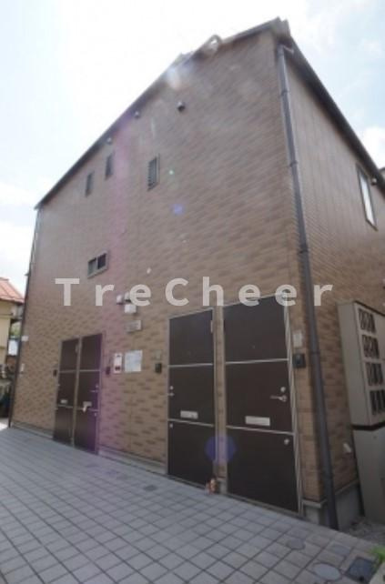 シャイニーソフト新宿御苑の外観