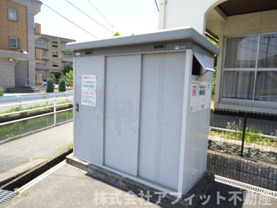 【その他共用部分】 | グリーンフィールド | 敷地内ゴミ置場