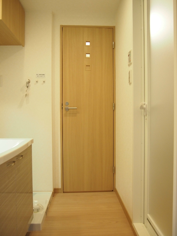 ルーブル市ヶ谷