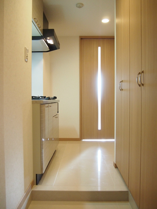 ルーブル市ヶ谷の玄関