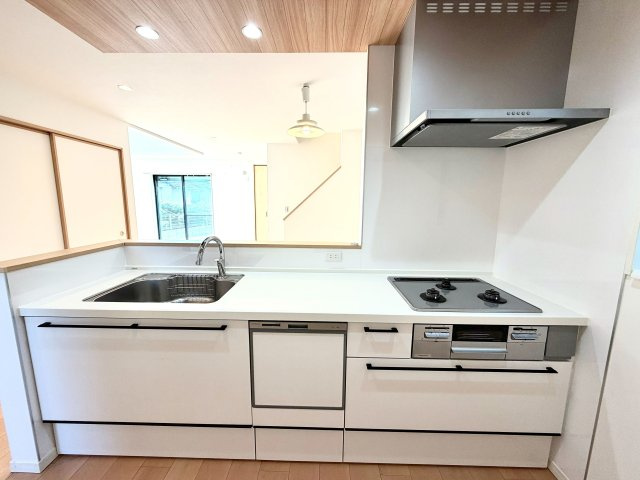 大津市錦織1丁目　中古戸建のキッチン|キッチンはクリナップで食器洗い乾燥機付き