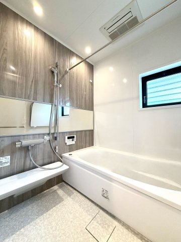 大津市錦織1丁目　中古戸建の浴室|TOTOのサザナが入っております◎
状態はとても綺麗です