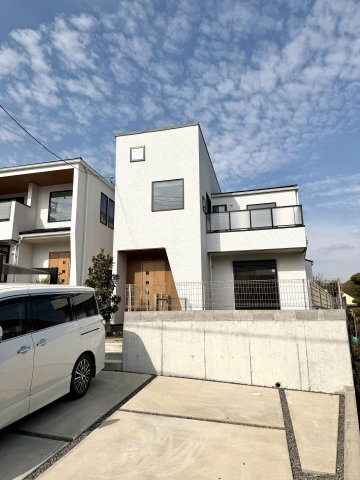 大津市錦織1丁目　中古戸建の外観|駐車スペース有