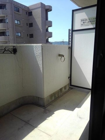【バルコニー】
