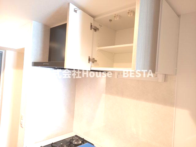 レジュールアッシュ神戸湊川公園のキッチン