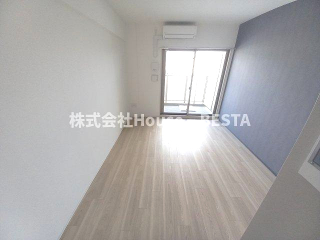 レジュールアッシュ神戸湊川公園の居間・リビング