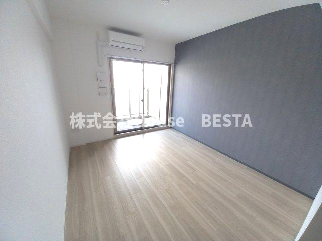 レジュールアッシュ神戸湊川公園の和室