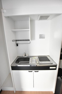 【キッチン】 | クオーターキャビン | IHコンロのキッチン