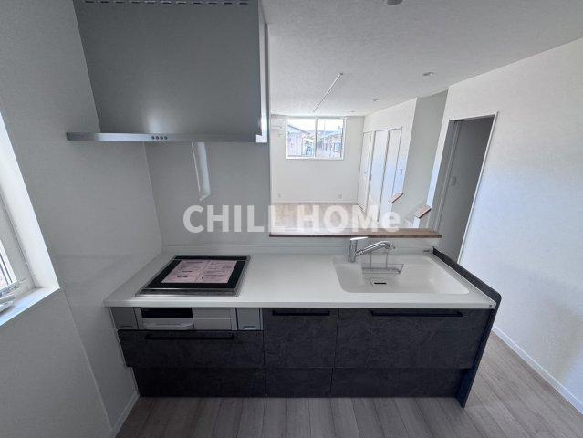 フラリス下小出のキッチン|当社、チルホームのHPもご覧ください(^^)/物件情報多数♪