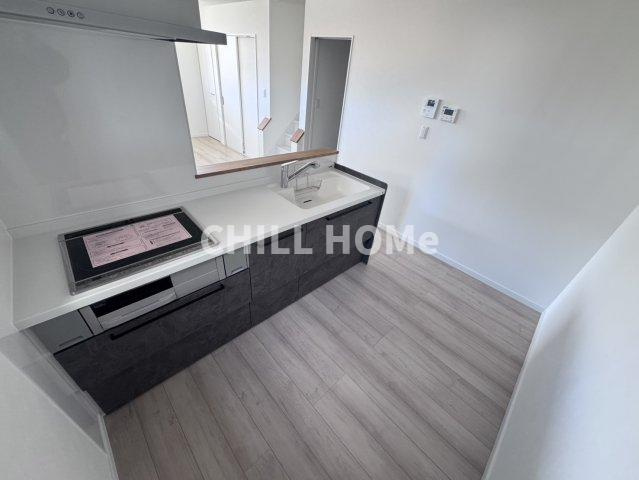 フラリス下小出のキッチン|当社、チルホームのHPもご覧ください(^^)/物件情報多数♪