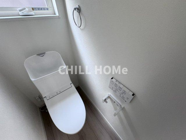 フラリス下小出のトイレ|当社、チルホームのHPもご覧ください(^^)/物件情報多数♪
