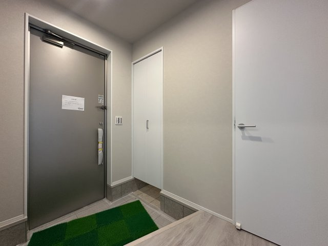 神戸市垂水区小束山2丁目新築戸建2号地の玄関