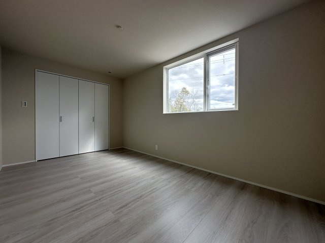 神戸市垂水区小束山2丁目新築戸建2号地の洋室