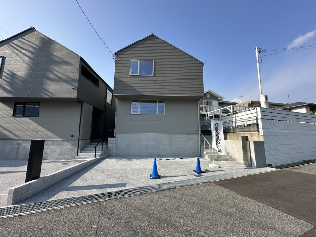 神戸市垂水区小束山2丁目新築戸建2号地の前面道路含む現地写真