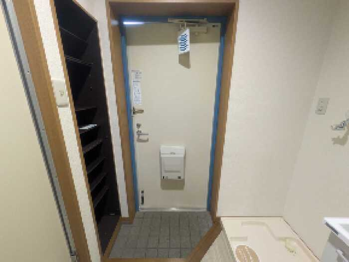 ロイヤルキャビン井坂の玄関