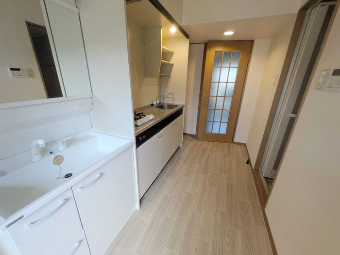 ロイヤルキャビン井坂の内装