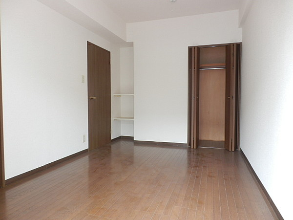 グランエクセル高師浜の収納|こまごまとしたものを収納できそうですね