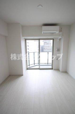 コンフォリア・リヴ関内の居間・リビング