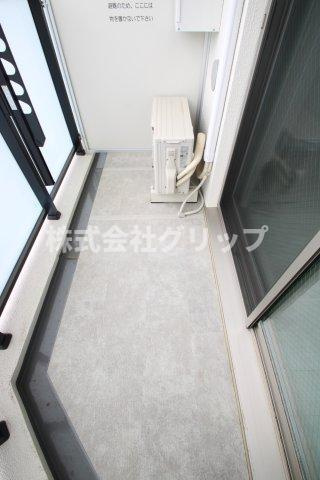 コンフォリア・リヴ関内のバルコニー