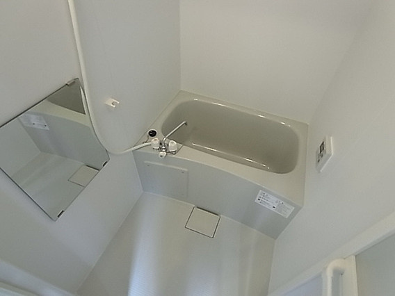 ヴィラ諏訪山の浴室