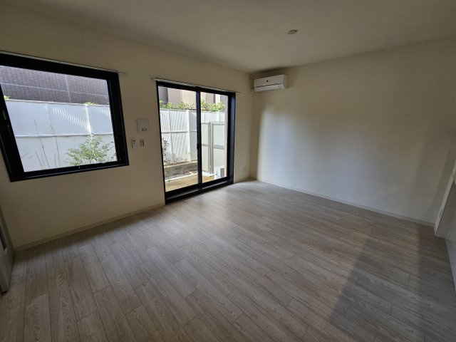 RA-ASHIYAの居間・リビング