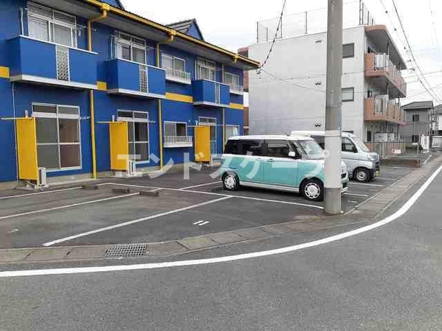 ベルリッチⅠの駐車場|高崎、前橋のお部屋探しはエンドスケープまで！お客様の理想お聞かせ下さい♪