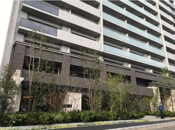 シエリア本郷駅前の外観