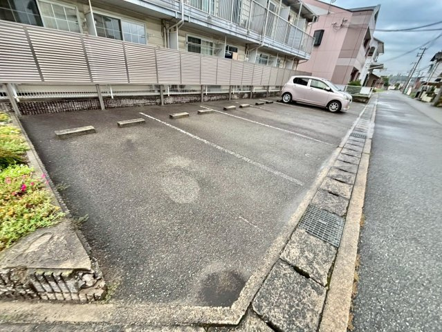 ソレイユ井ノ口の駐車場