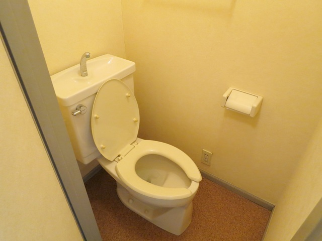 ウィーンハイツ　Ｂ棟のトイレ|ゆったりしたトイレです♪