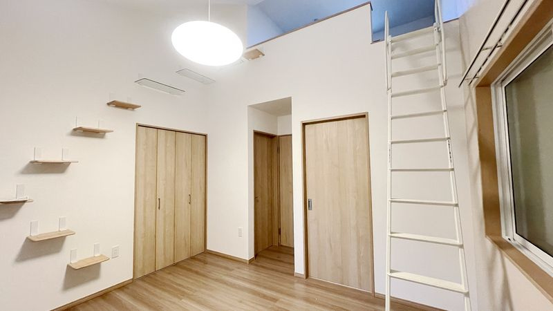 tomoneko spaceの居間・リビング