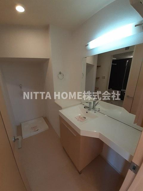 ラポール　Ｂの洗面所|広々おしゃれな洗面台です★