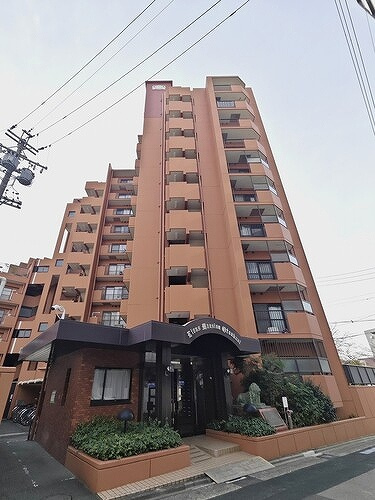 ライオンズマンション尾頭橋の外観