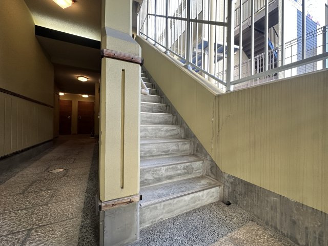 はなれのエントランス