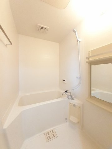 ハッピースクエアー　Ⅲの浴室|きれいなお風呂です