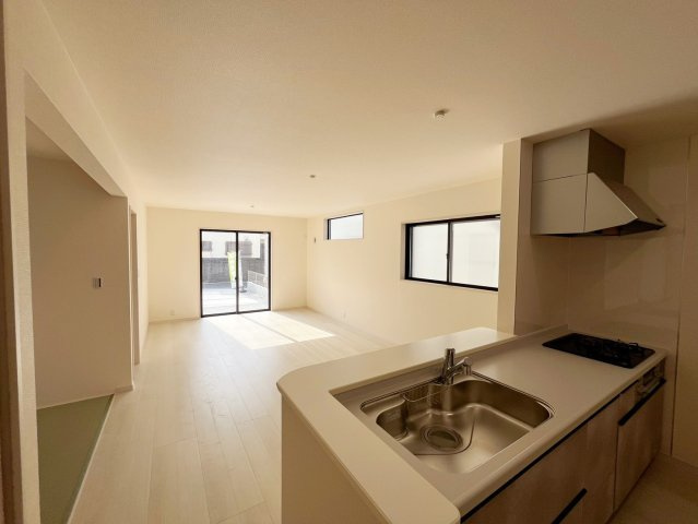 リーブルガーデン貝塚市三ツ松５期　新築戸建ての居間・リビング
